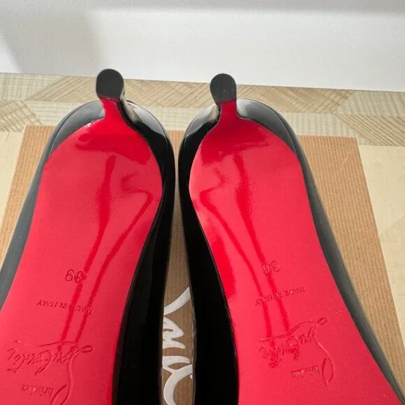 *NEW* Christian Louboutin KATE Pointe Toe Patent Leather Pump 39EU - Picture 9 of 9